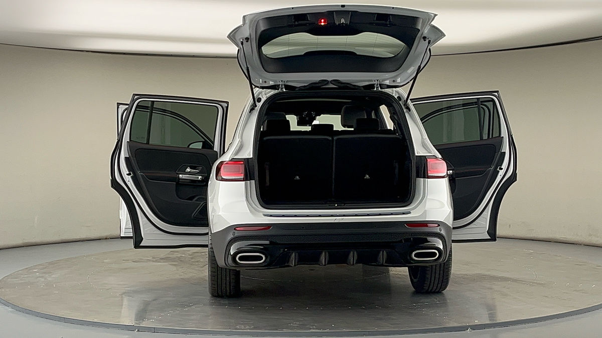 More views of Mercedes-Benz GLB