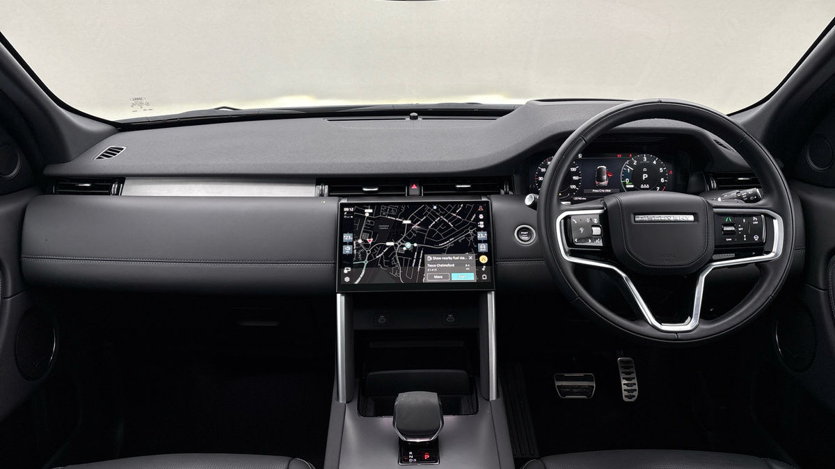 Land Rover Discovery Sport Image 12