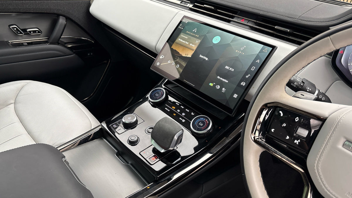 Land Rover Range Rover Sport Image 18