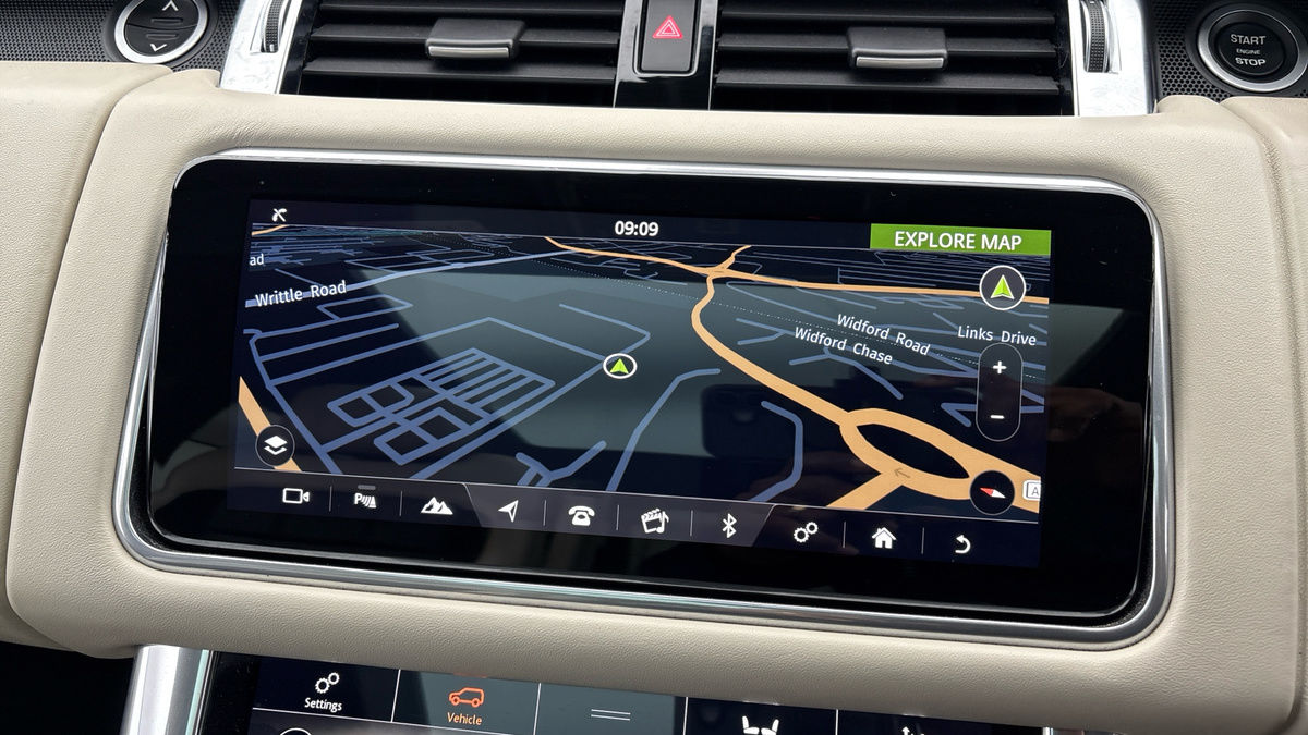 Land Rover Range Rover Sport Image 17