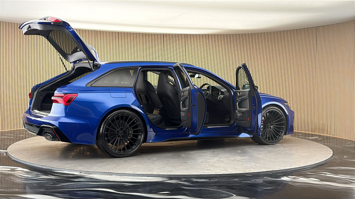 More views of Audi RS6 Avant