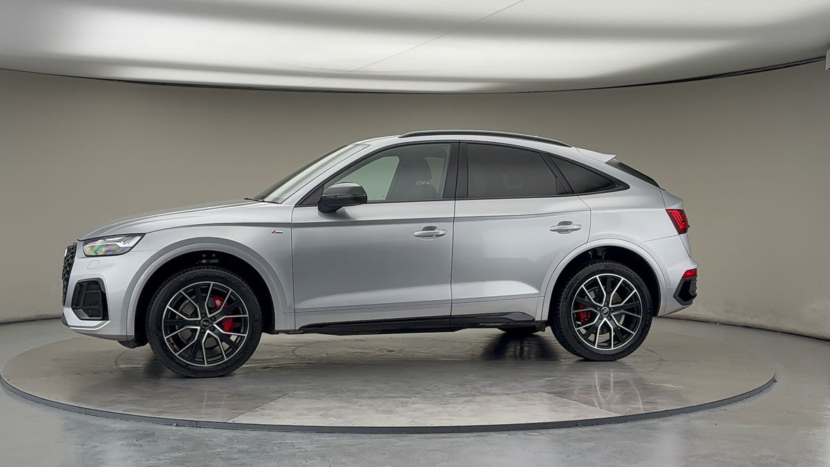 More views of Audi Q5