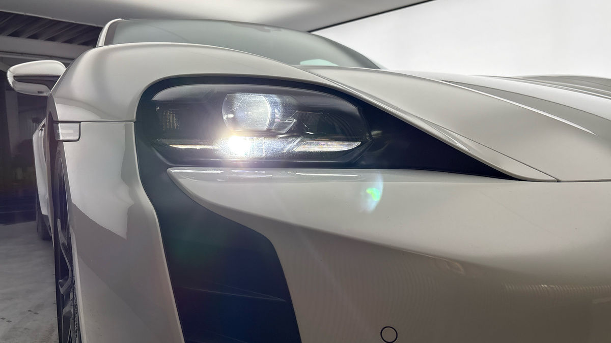 Porsche Taycan Image 34