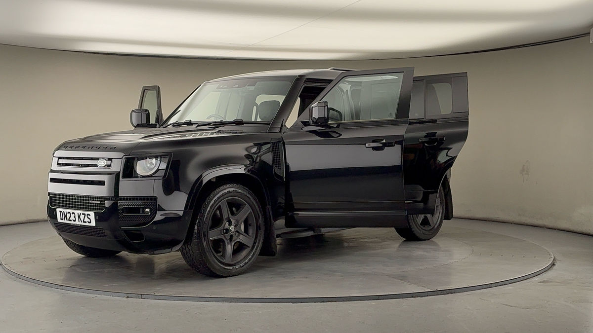 More views of Land Rover Defender 110