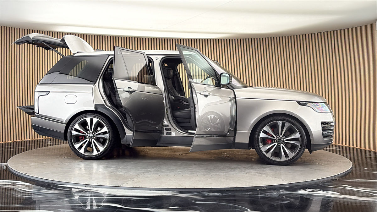 More views of Land Rover Range Rover