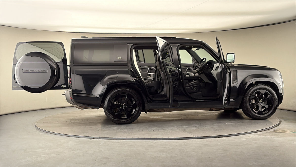 More views of Land Rover Defender 130