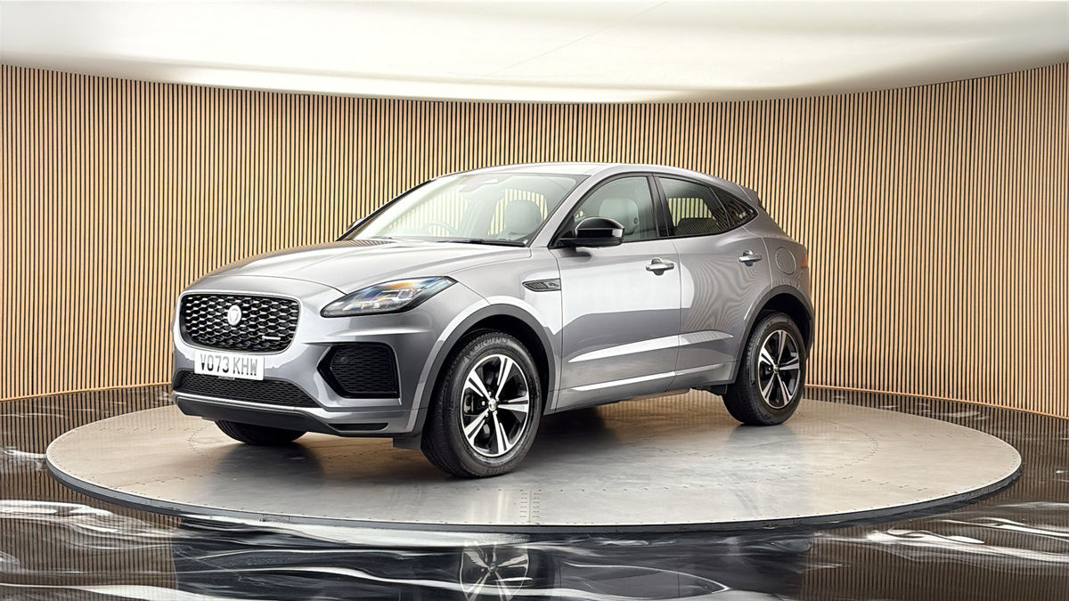 Jaguar E-PACE Image 20