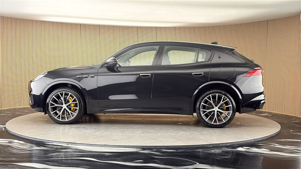 More views of Maserati Grecale