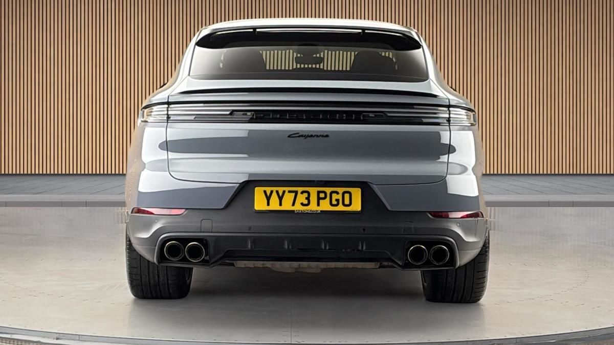Porsche Cayenne Image 4