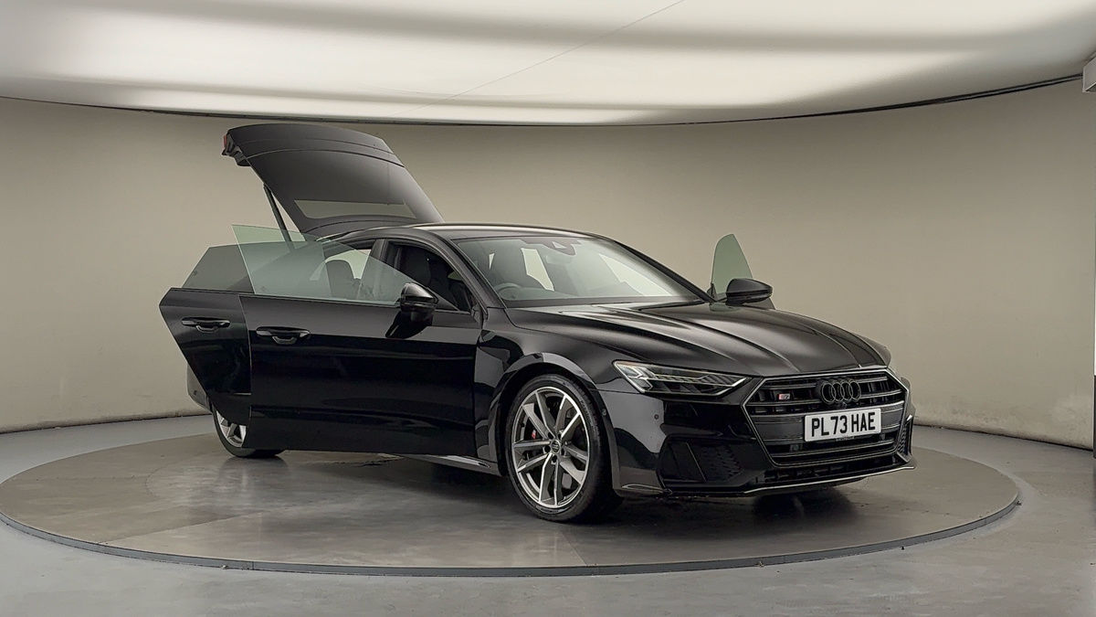 More views of Audi S7