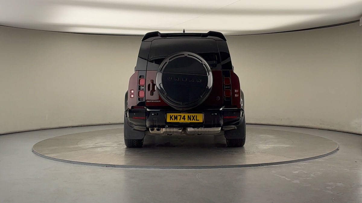 Land Rover Defender 130 Urban Image 4