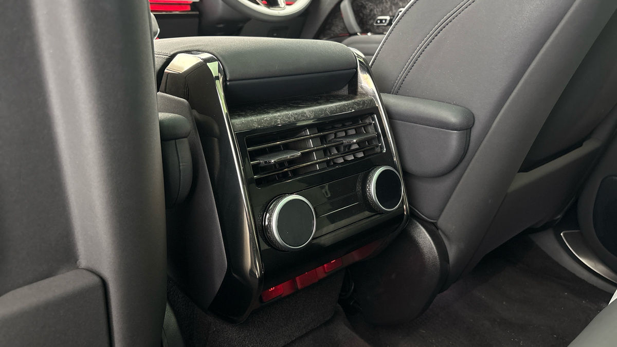 Land Rover Range Rover Sport Urban Image 29