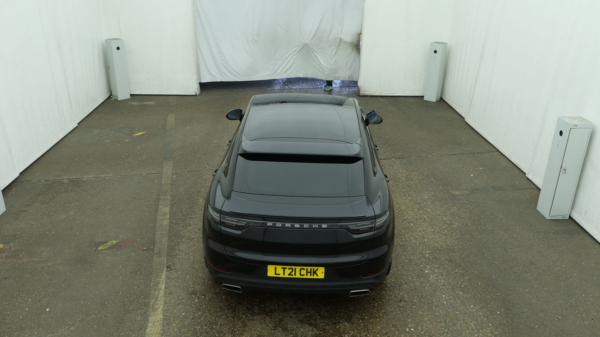 Porsche Cayenne Image 8