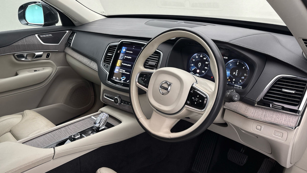 Volvo XC90 Image 5