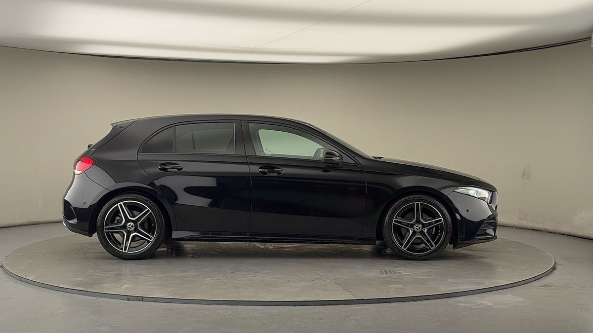 Mercedes-Benz A Class Image 16