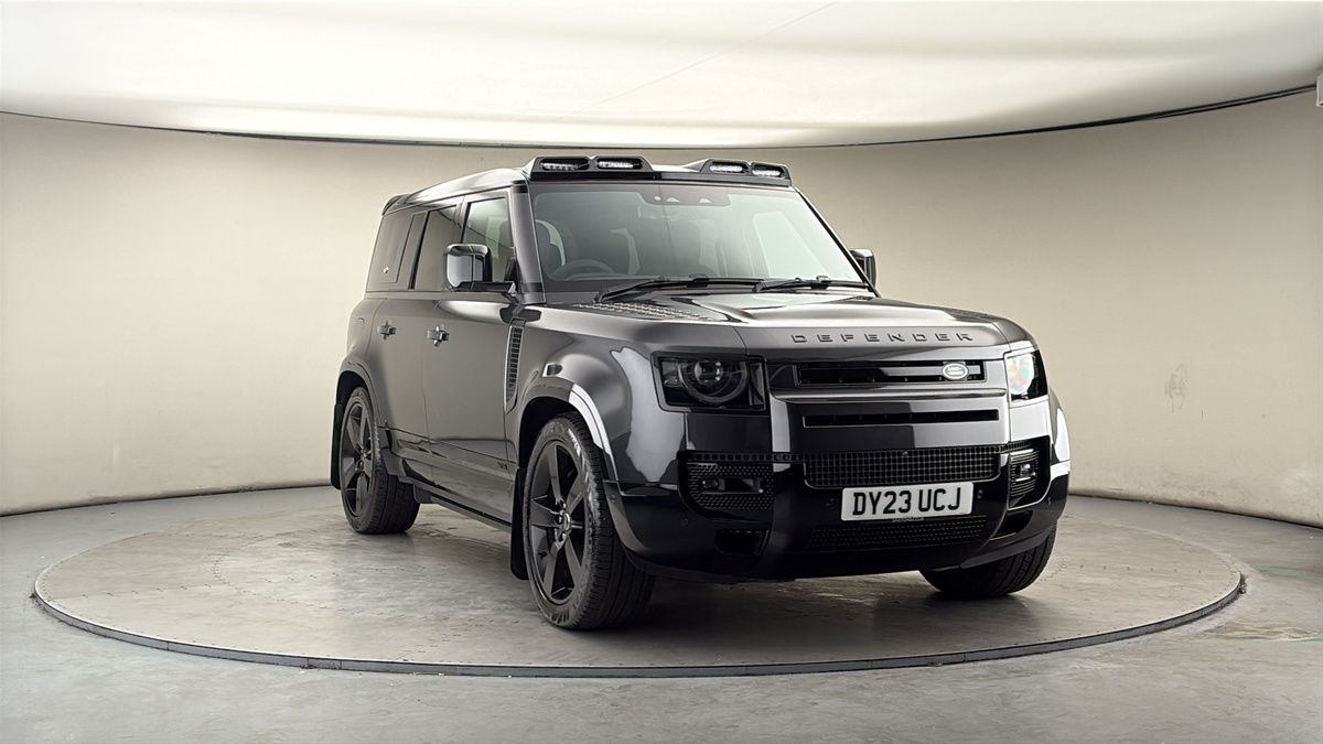 More views of Land Rover Defender 110