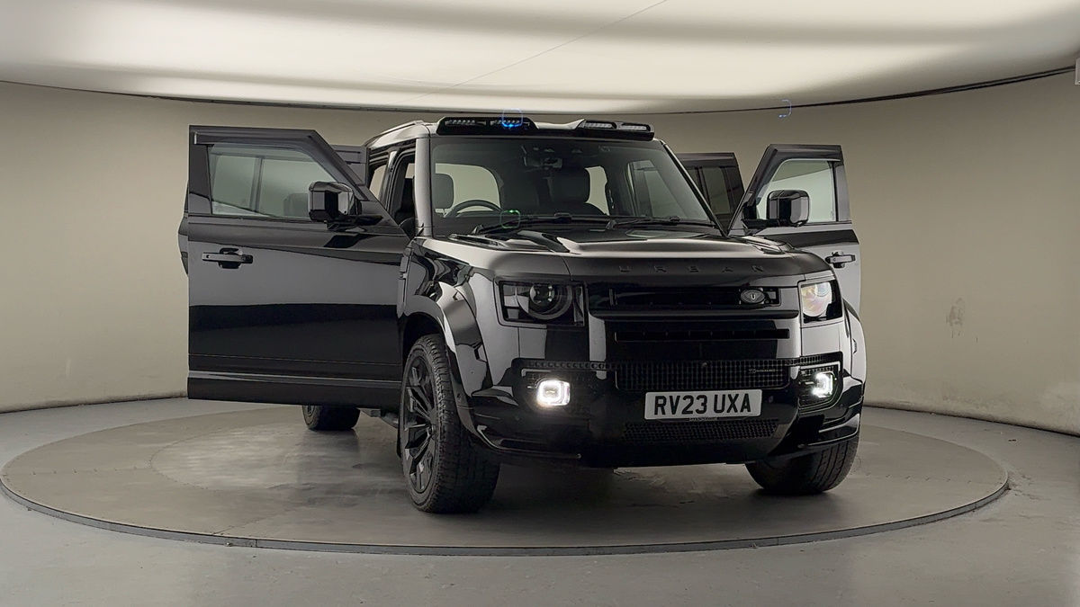 More views of Land Rover Defender 110