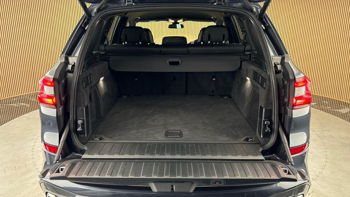 BMW X5 Image 11