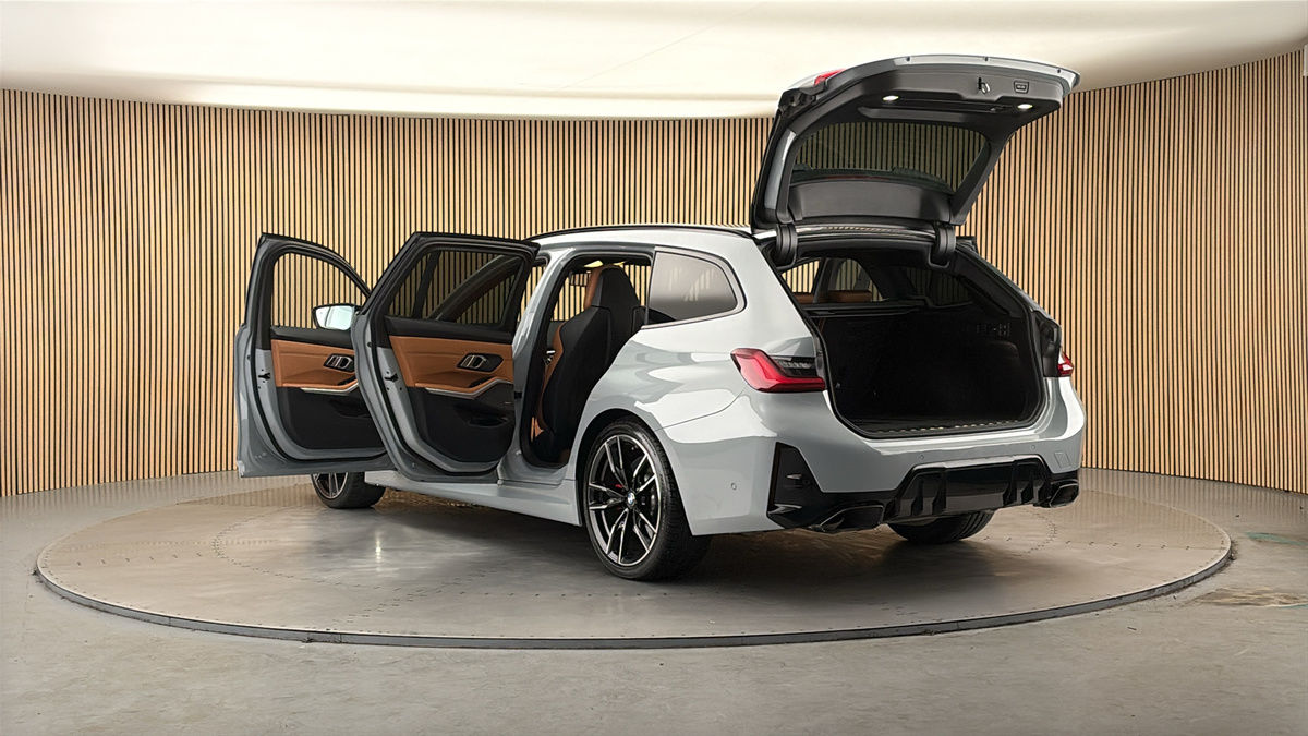 BMW 3 Series Image 23