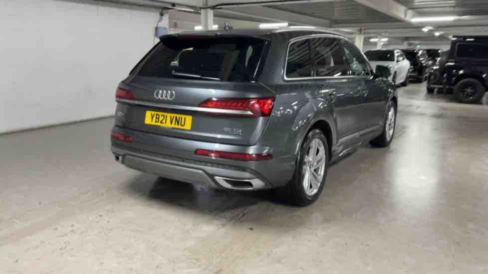 More views of Audi Q7