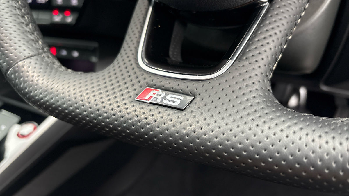 Audi RS3 Image 26