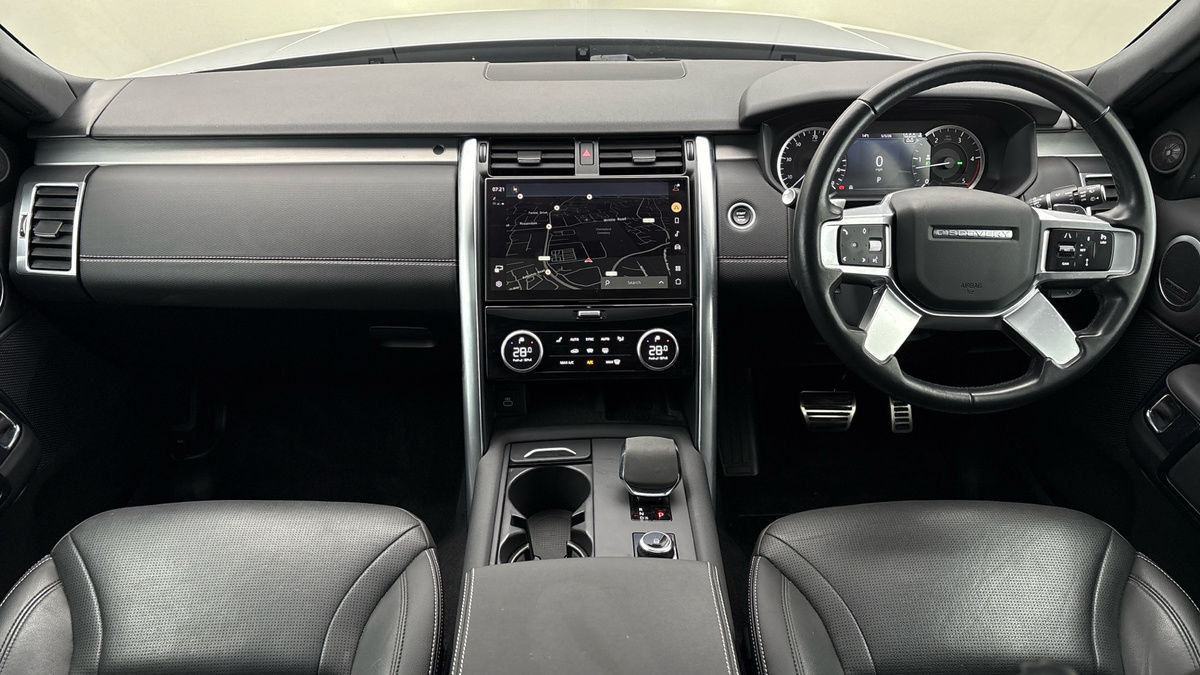 Land Rover Discovery Image 12