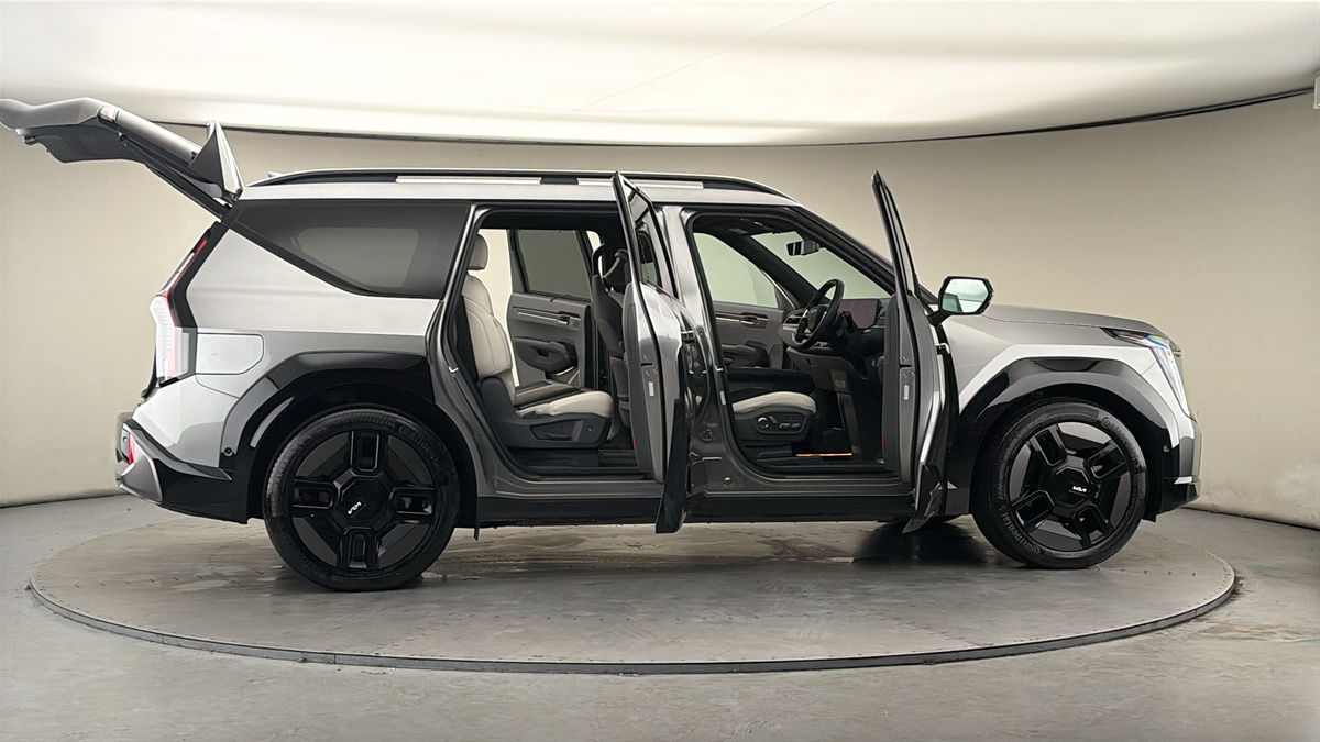 More views of Kia EV9