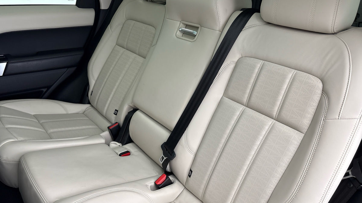 Land Rover Range Rover Sport Image 8