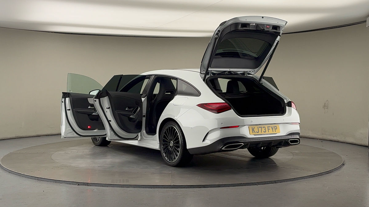 Mercedes-Benz CLA Image 23