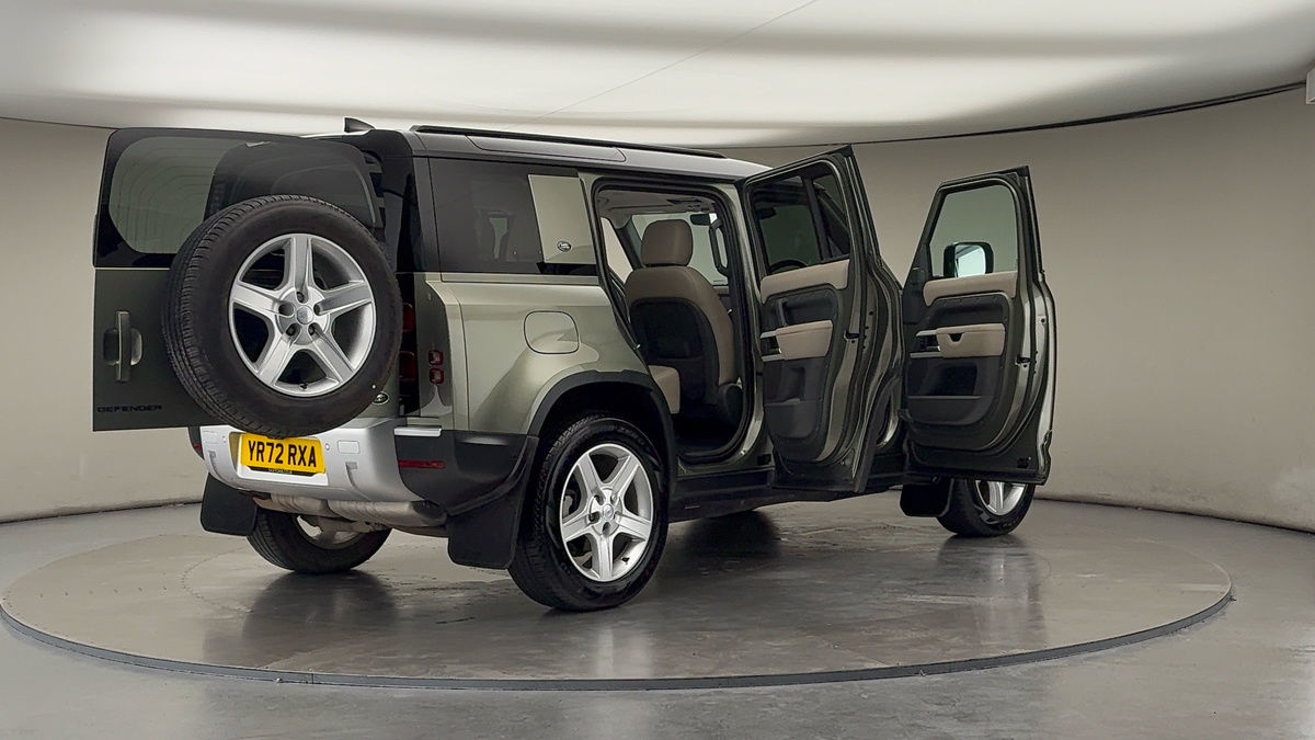 More views of Land Rover Defender 110