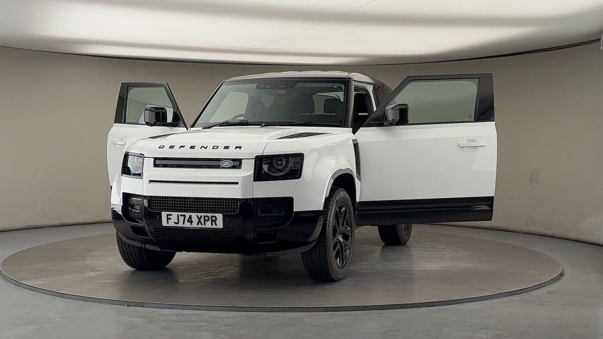 More views of Land Rover Defender 90