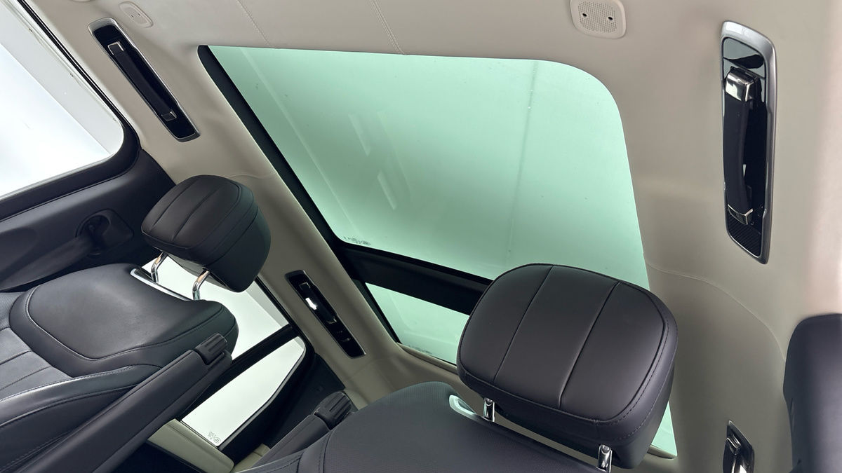 Land Rover Range Rover Image 6