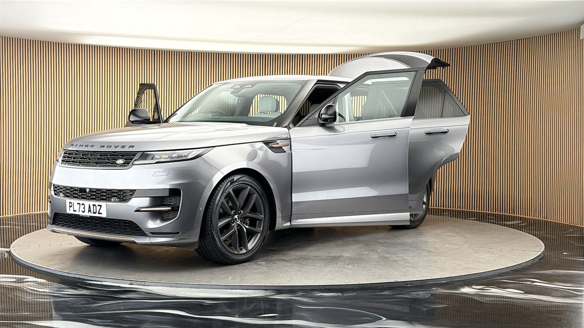 More views of Land Rover Range Rover Sport