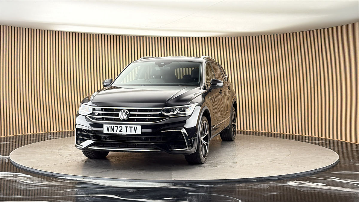 More views of Volkswagen Tiguan Allspace