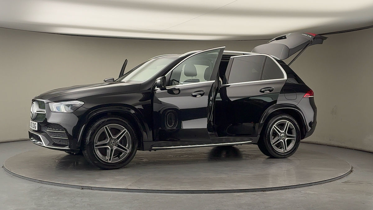 More views of Mercedes-Benz GLE