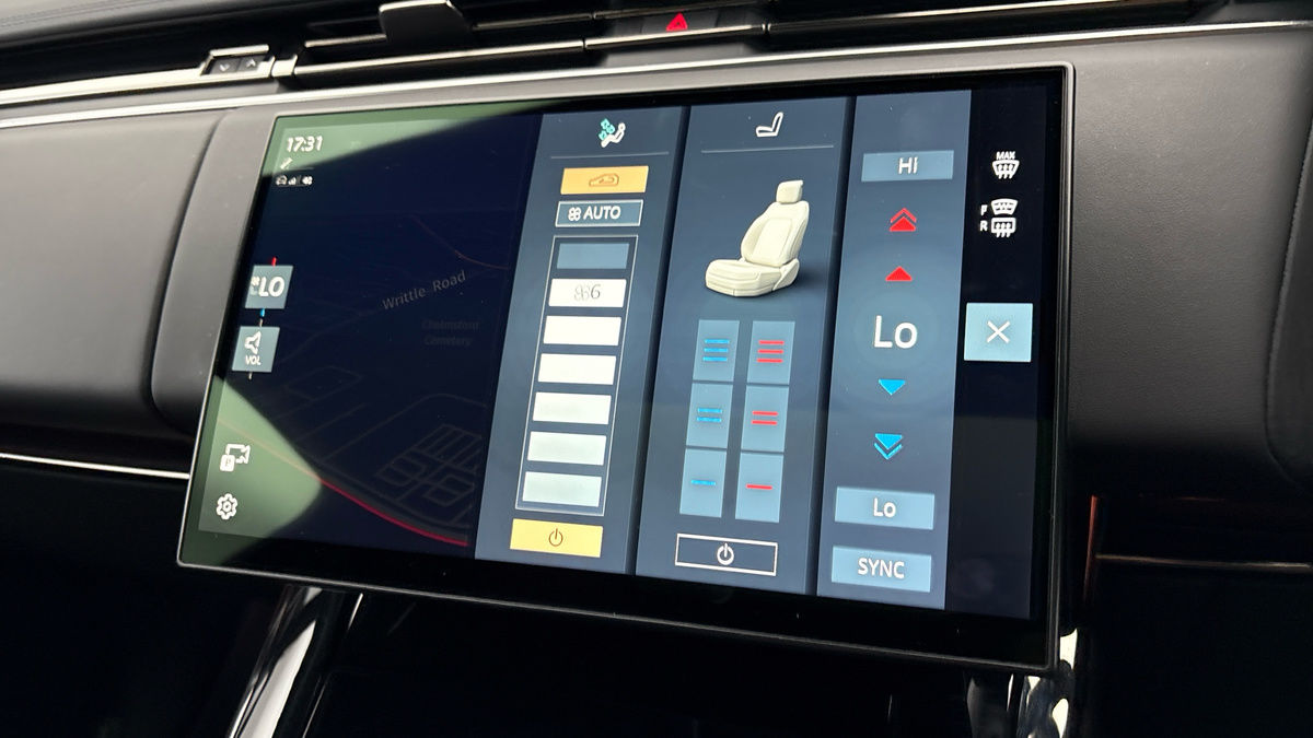 Land Rover Range Rover Sport Image 32