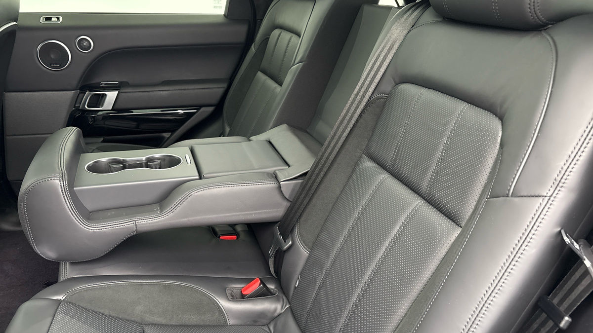 Land Rover Range Rover Sport Image 9