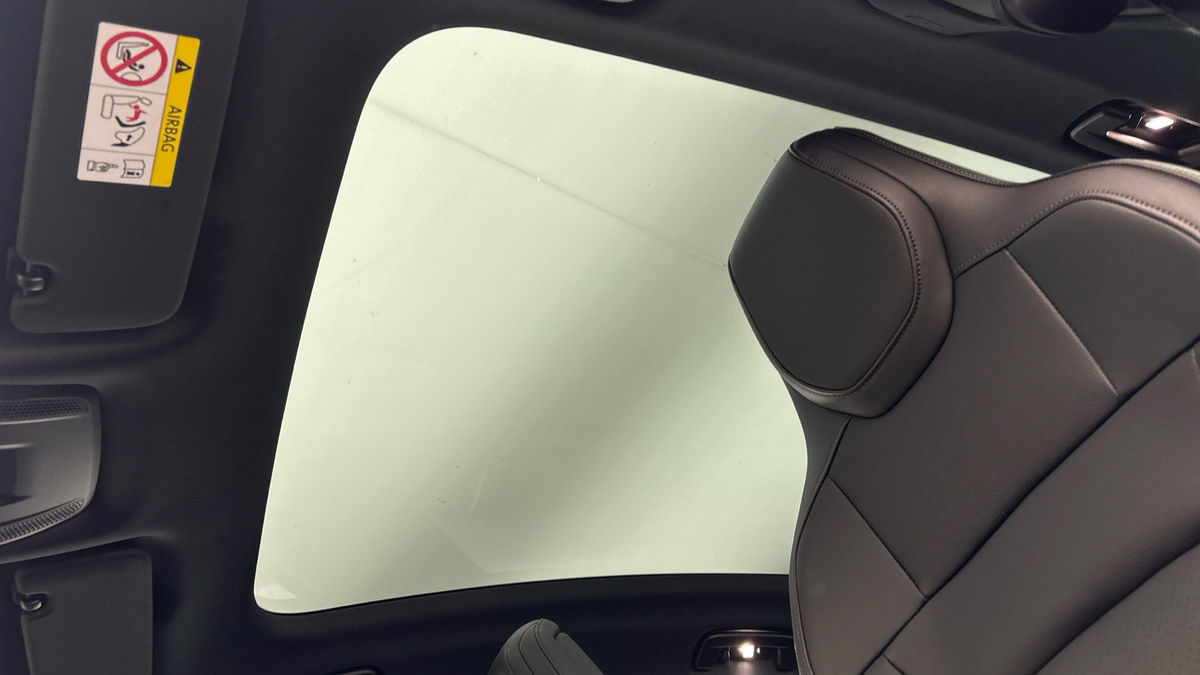 Porsche Taycan Image 6