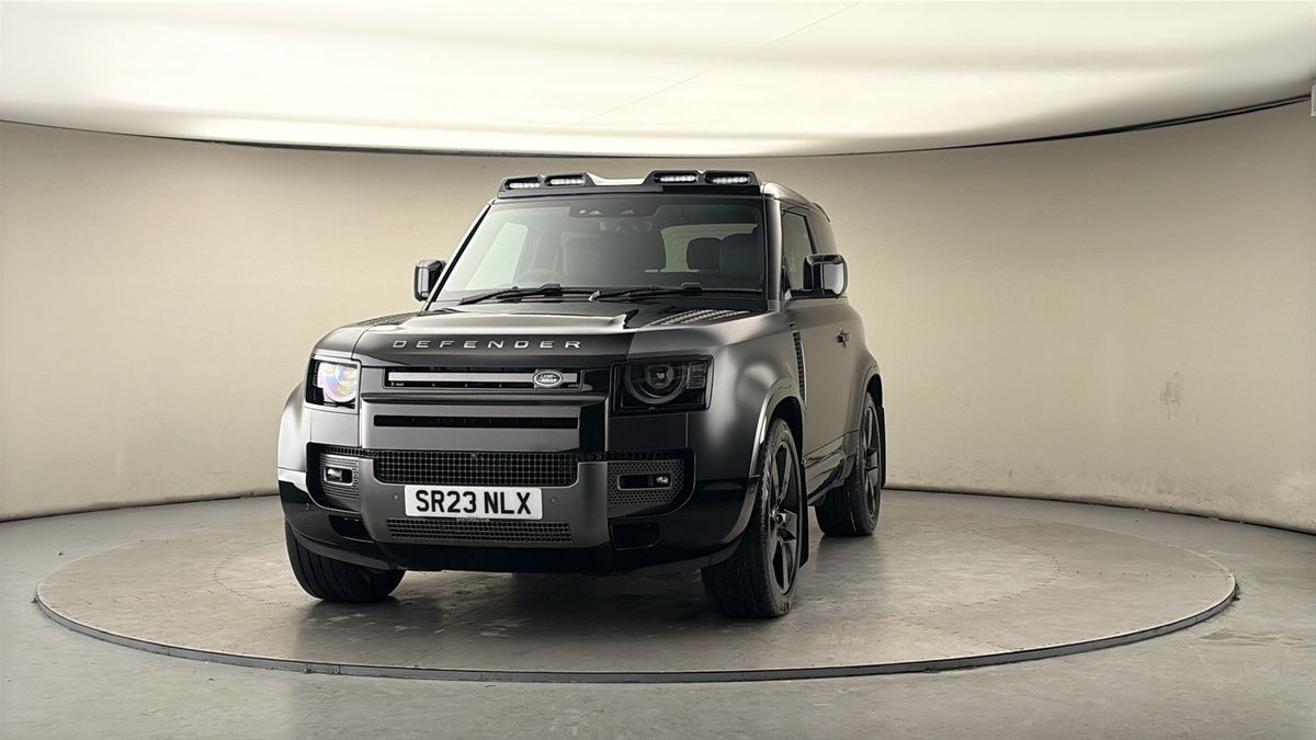 More views of Land Rover Defender 90