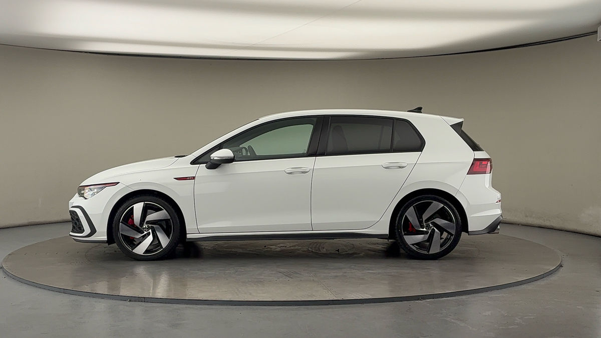 Volkswagen Golf Image 15