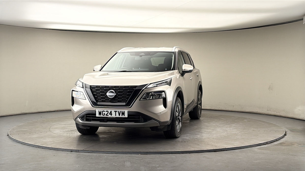 More views of Nissan X-Trail