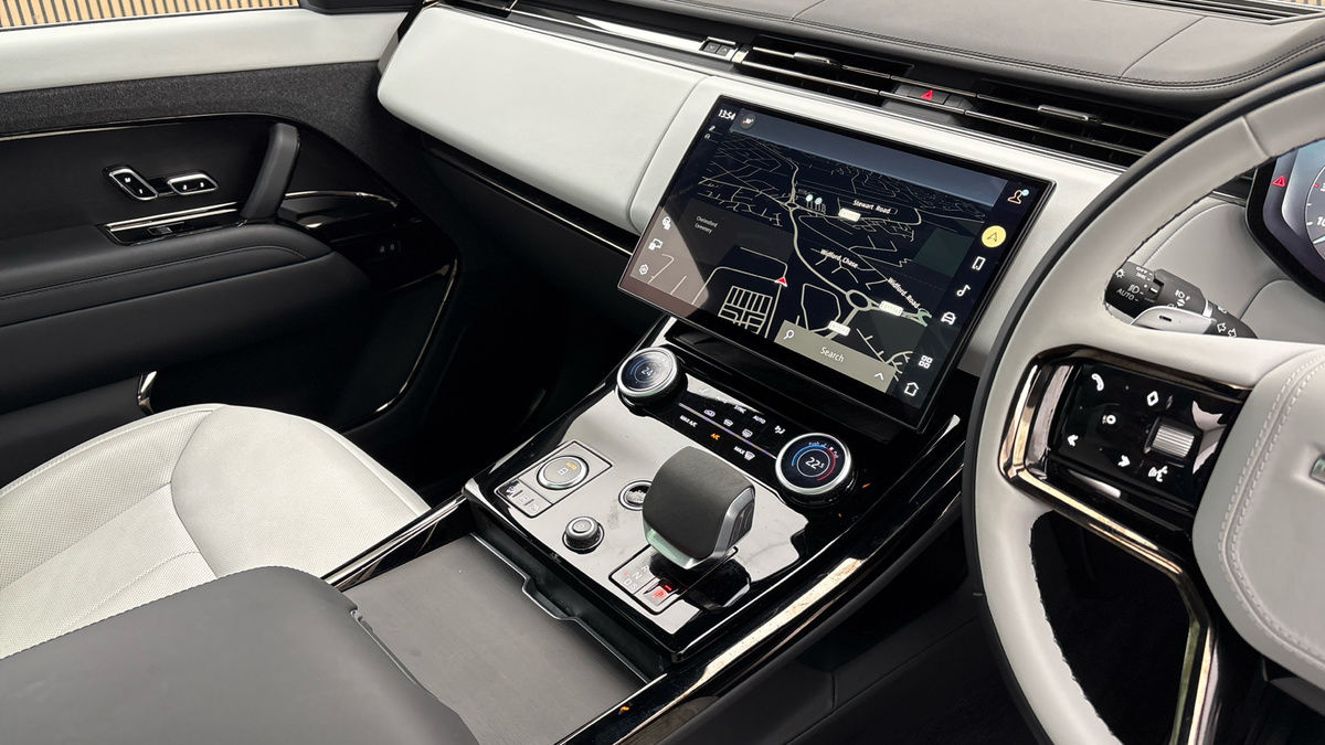 Land Rover Range Rover Sport Image 18