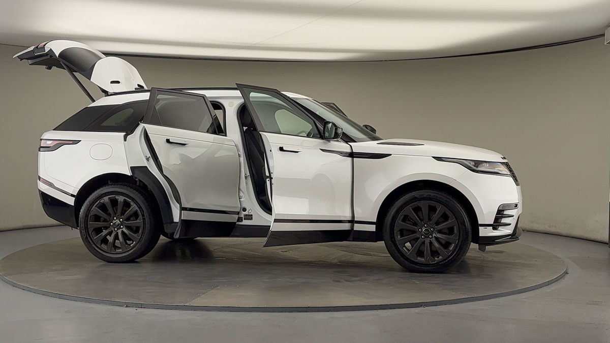 More views of Land Rover Range Rover Velar
