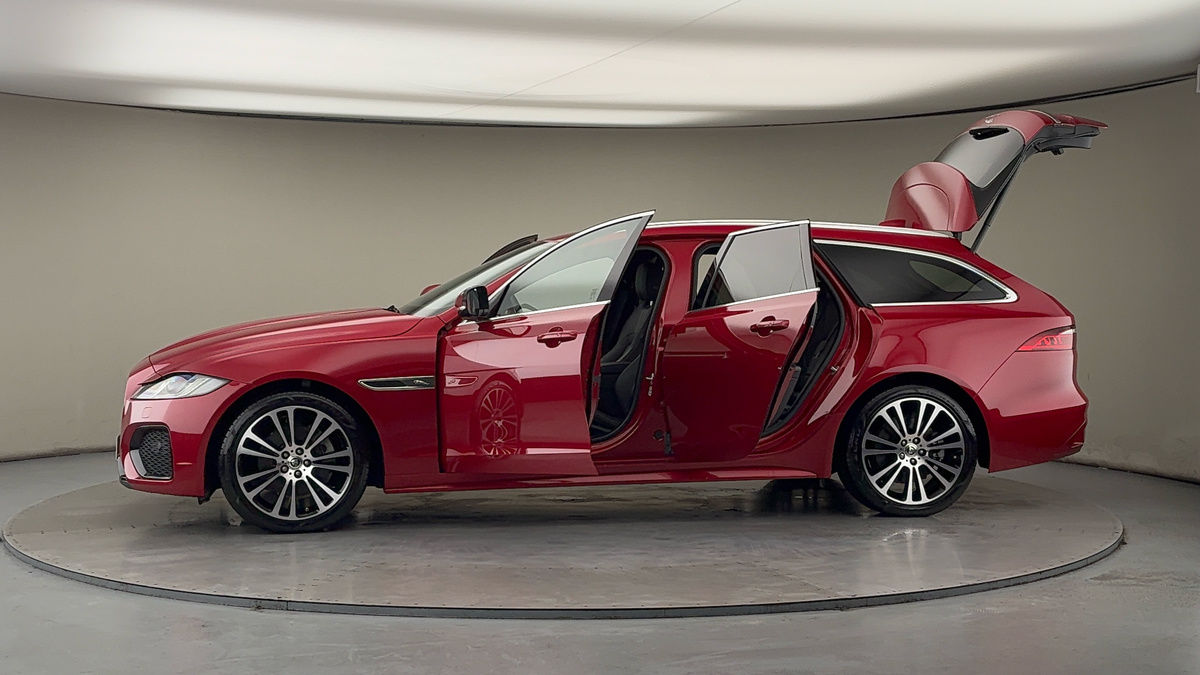 More views of Jaguar XF