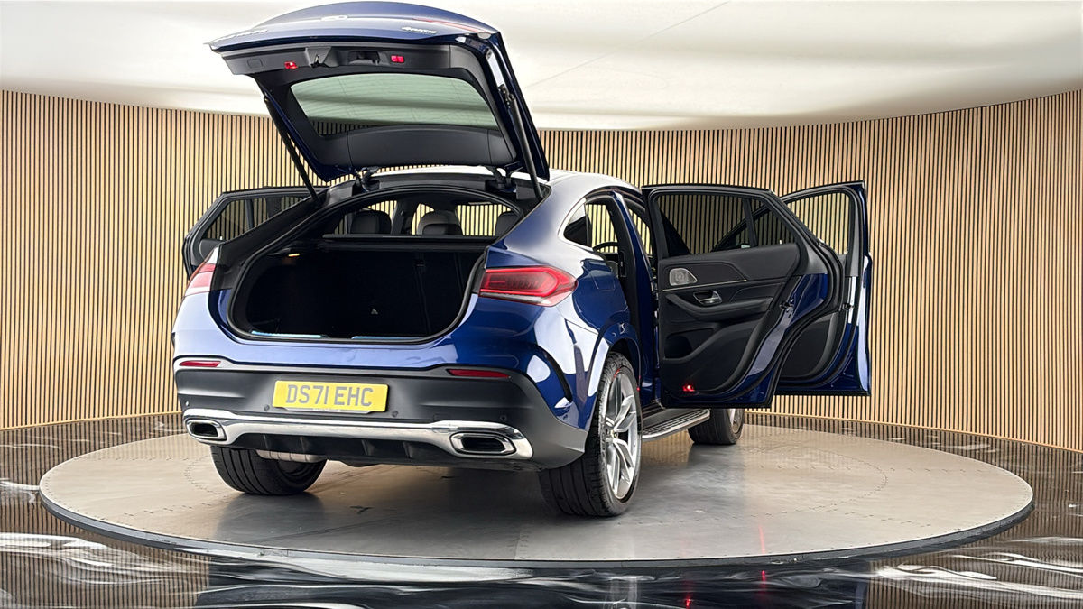 More views of Mercedes-Benz GLE