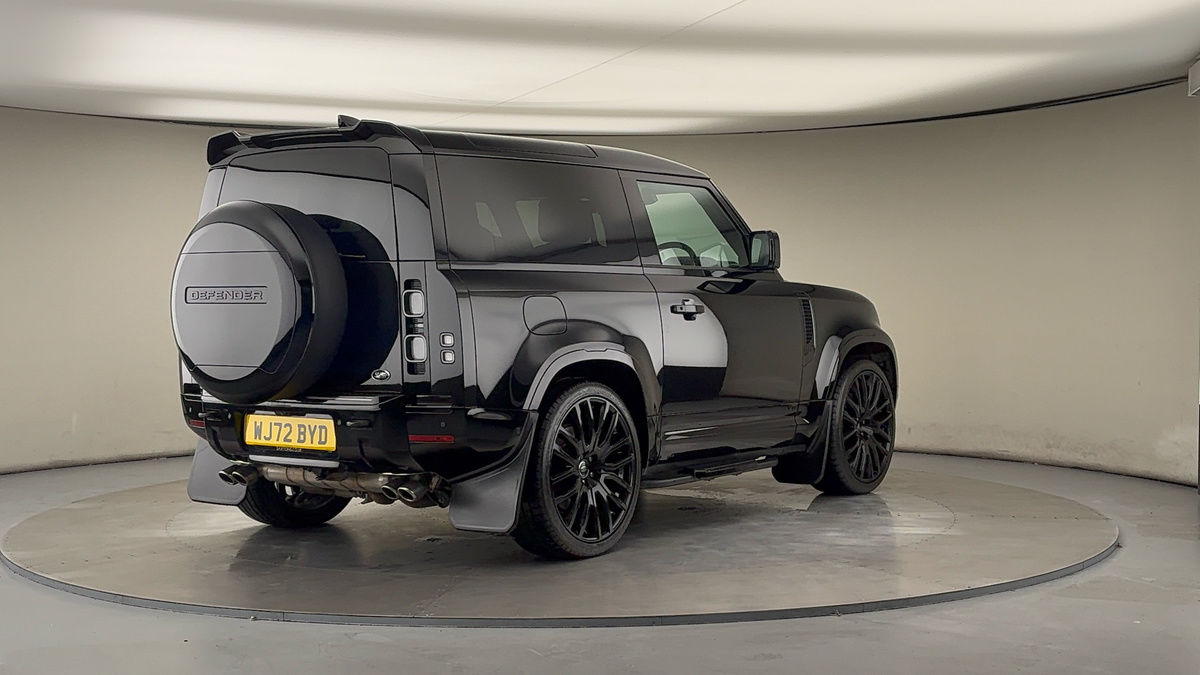 More views of Land Rover Defender 90