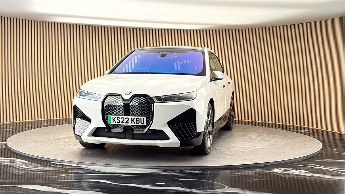 More views of BMW iX