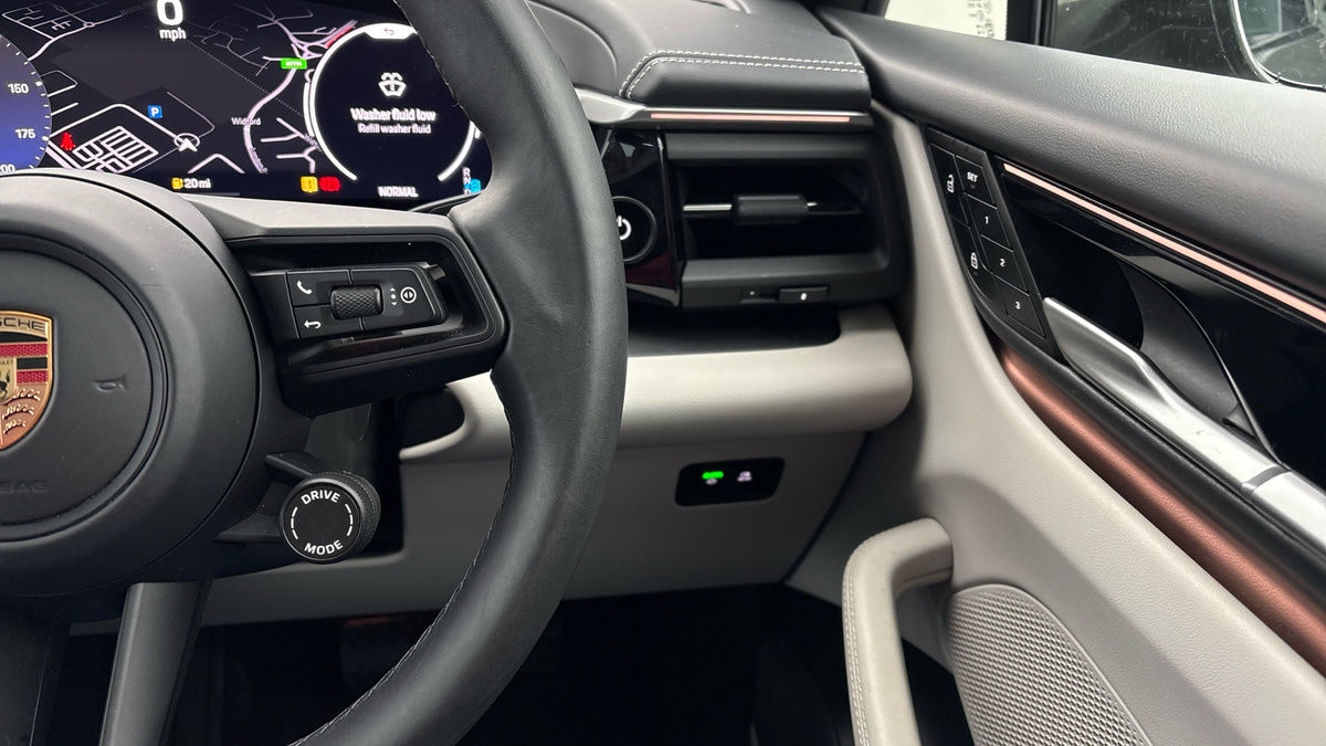 Porsche Macan Image 15