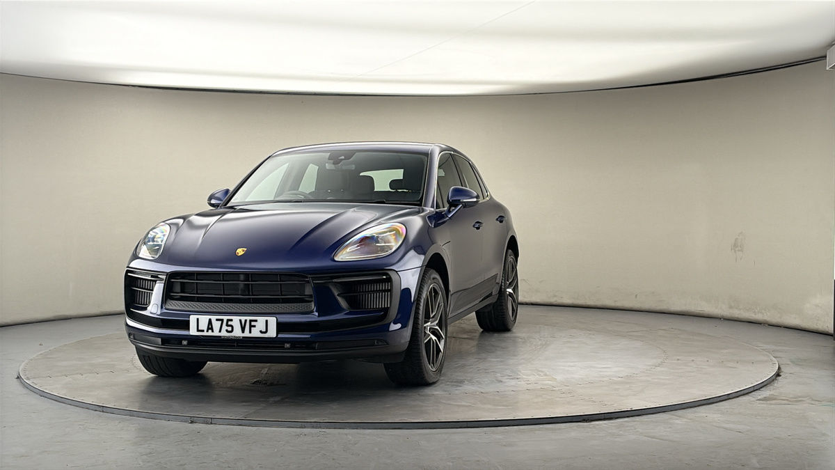 More views of Porsche Macan