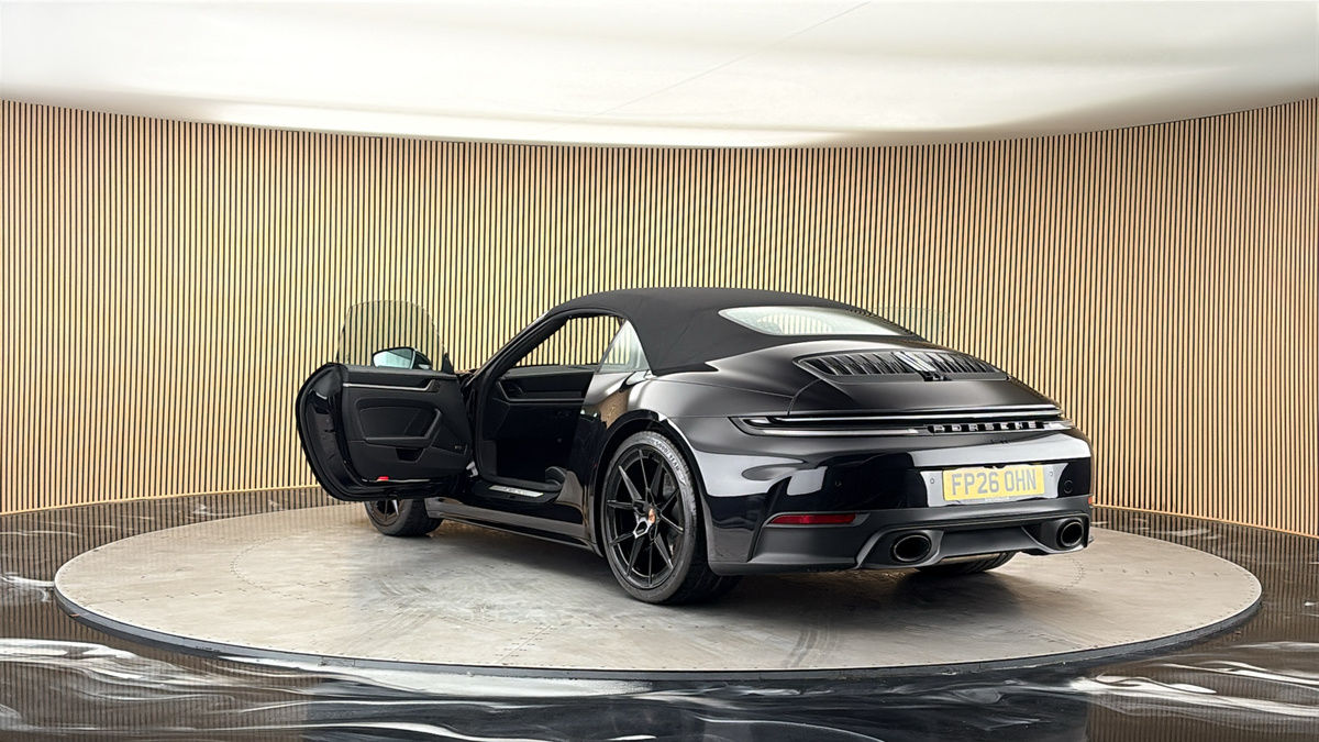 Porsche 911 Image 23